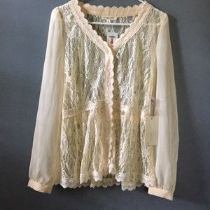Large DOUBLE ZERO cream lace top